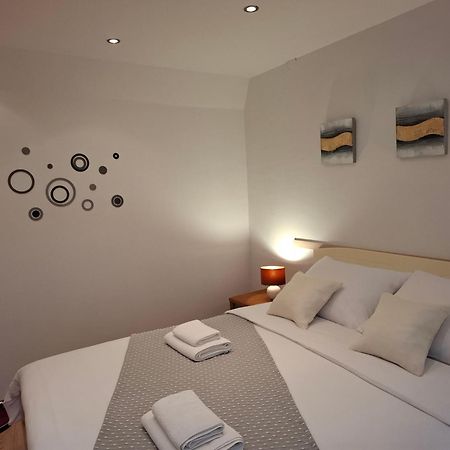 Ap Downtown Apartment Rovinj Exterior photo